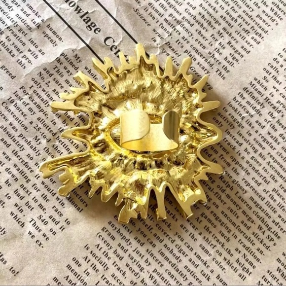 Surrealism Blue Eyes Baroque Eyes Adjustable Ring - Picture 10 of 10